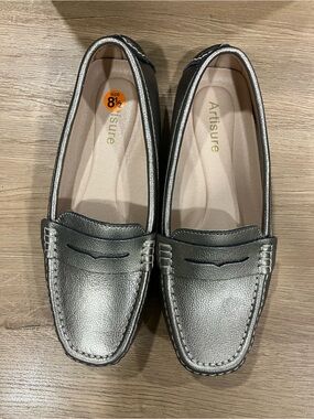 artis Metallic Gray Women's Penny Loafers